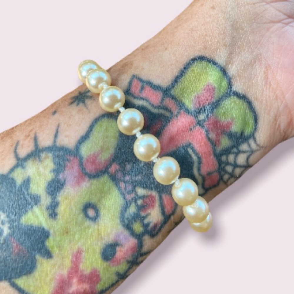 Vintage Pearl Bead Bracelet with Gold Clasp